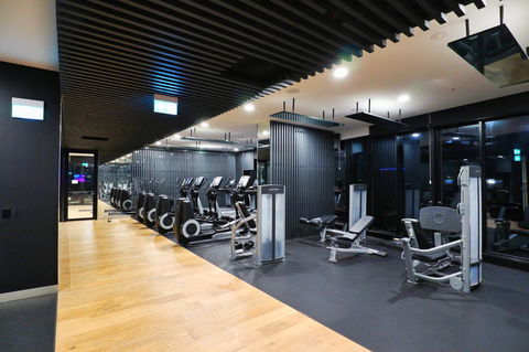 Hostrelax Residences On Alfred - Tourism Guide 4
