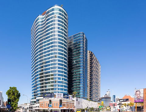 Hostrelax Residences On Alfred - Tourism Guide 0