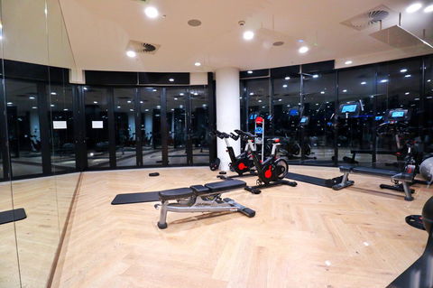 Hostrelax Residences On Alfred - Tourism Guide 6
