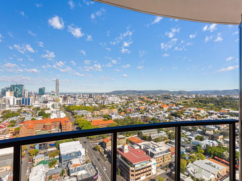 Hostrelax Residences On Alfred - Tourism Guide 30