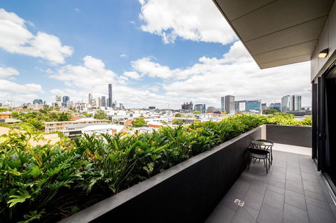Sage Hotel James Street - Cruises Travel 15