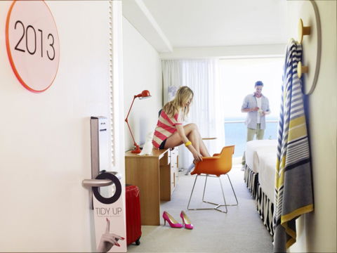 QT Gold Coast - Travel Search 38
