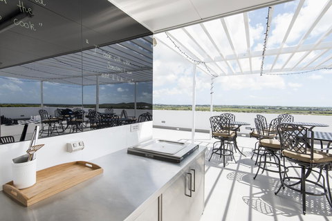 Riviera Mackay - Tourism Guide 17