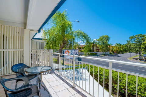 At The Sound Noosa Motel - Tourism Guide 33