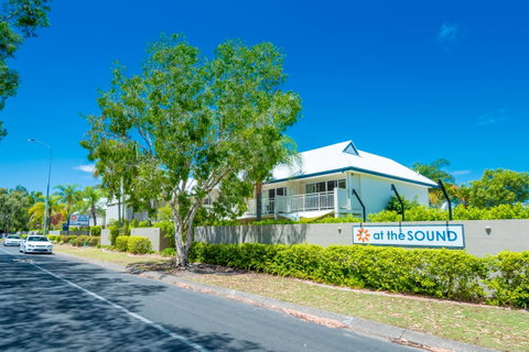 At The Sound Noosa Motel - Tourism Guide 22