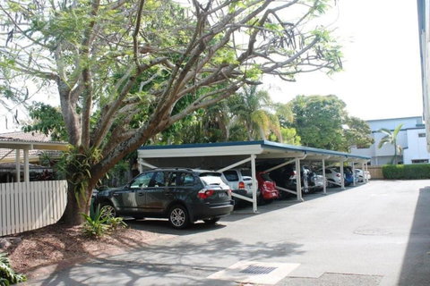 At The Sound Noosa Motel - Tourism Guide 17