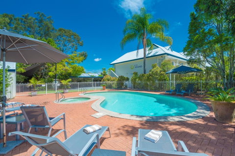 At The Sound Noosa Motel - Tourism Guide 0