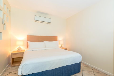 At The Sound Noosa Motel - Tourism Guide 34