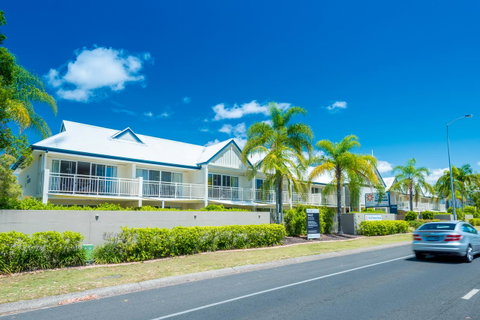 At The Sound Noosa Motel - Tourism Guide 19