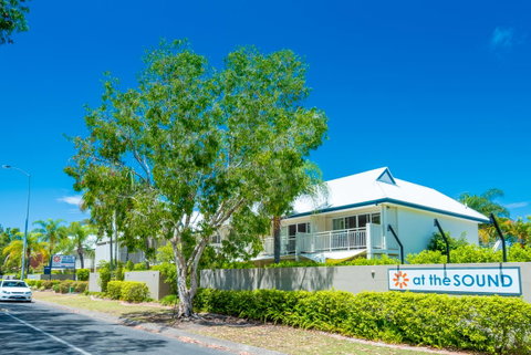At The Sound Noosa Motel - Tourism Guide 20