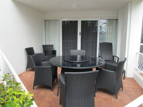 Le Beach Apartments - Tourism Guide 18