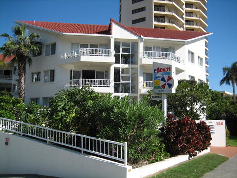 Le Beach Apartments - Tourism Guide 11