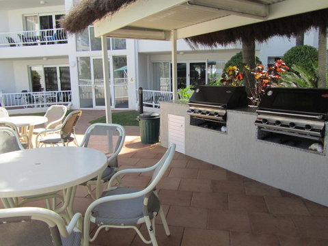Le Beach Apartments - Tourism Guide 15