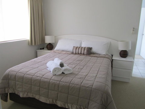 Le Beach Apartments - Tourism Guide 8