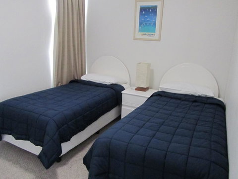Le Beach Apartments - Tourism Guide 23