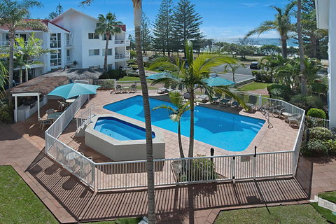 Le Beach Apartments - Tourism Guide 1