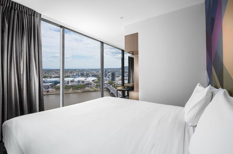 Ibis Styles Brisbane Elizabeth Street - Cruises Travel 2