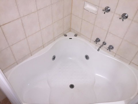 Country Gardens Motor Inn - Travel Agents 6