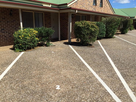 Country Gardens Motor Inn - Travel Agents 18