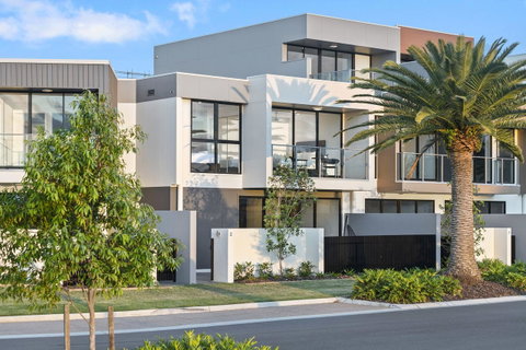 The Residences At The Peninsula - Tourism Guide 0
