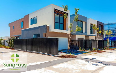 The Residences At The Peninsula - Tourism Guide 44