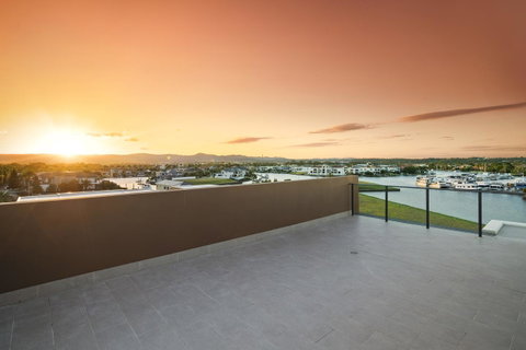 The Residences At The Peninsula - Tourism Guide 2