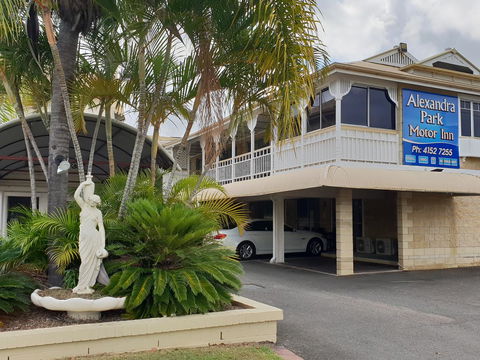 Alexandra Park Motor Inn - Tourism Guide 1