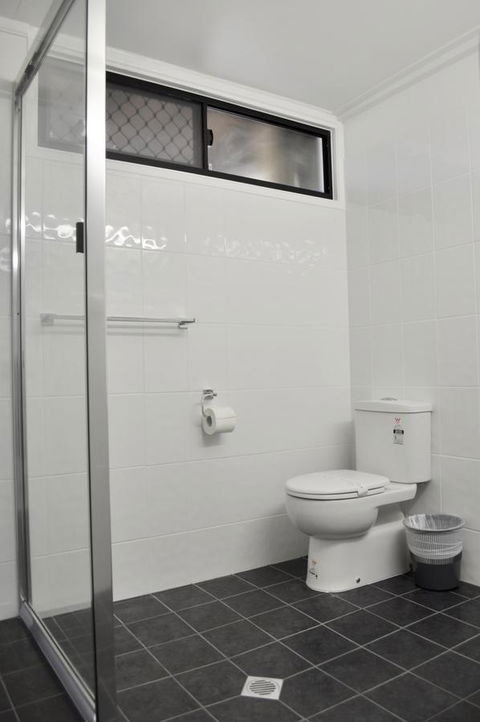 Alexandra Park Motor Inn - Tourism Guide 13