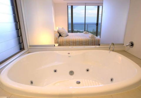 Rainbow Sea Resort - Travel Search 7
