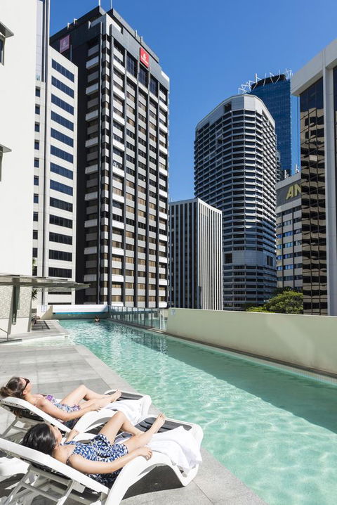 Oaks Brisbane Aurora Suites - Cruises Travel 1
