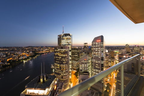Oaks Brisbane Aurora Suites - Cruises Travel 10