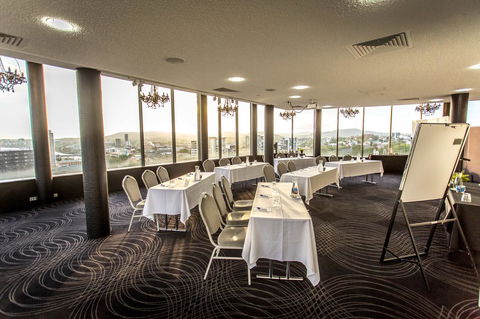 Mercure Brisbane Spring Hill - Cruises Travel 12