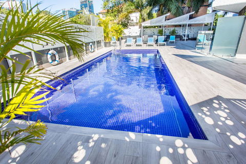 Mercure Brisbane Spring Hill - Cruises Travel 8