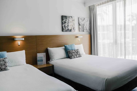 Novotel Cairns Oasis Resort - Tourism Guide 25