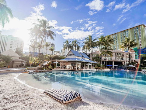 Novotel Cairns Oasis Resort - Tourism Guide 0
