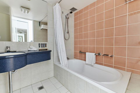 Novotel Cairns Oasis Resort - Tourism Guide 2