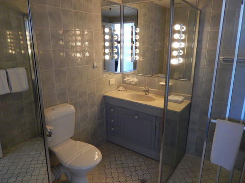 Golden Gate Resort - Travel Search 32
