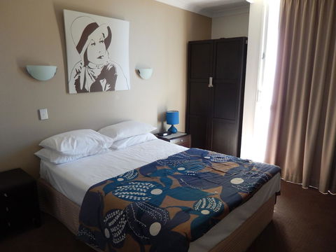 Golden Gate Resort - Travel Search 20