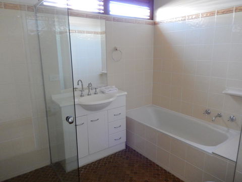 Golden Gate Resort - Travel Search 26
