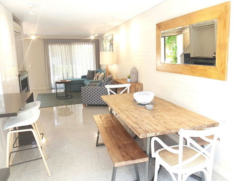 Noosa Village River Resort - Cruises Travel 22