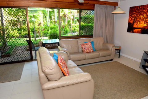 Noosa Village River Resort - Cruises Travel 34
