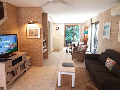 Noosa Village River Resort - Cruises Travel 38