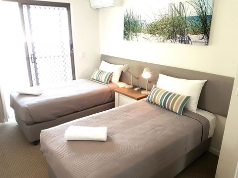 Noosa Village River Resort - Cruises Travel 26