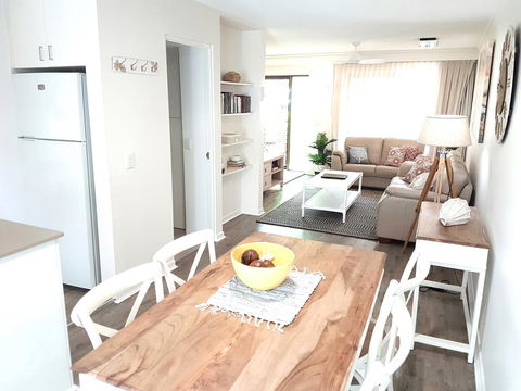 Noosa Village River Resort - Cruises Travel 18