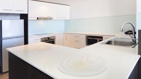 Oaks Townsville Gateway Suites - Cruises Travel 4