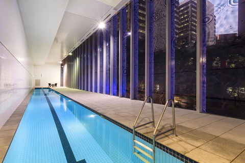 Oaks Brisbane On Charlotte Suites - Cruises Travel 1