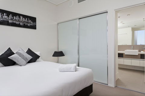 Mantra On The Quay - Travel Agents 25