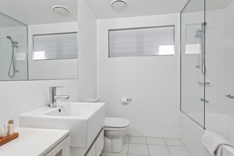 Mantra On The Quay - Travel Agents 16