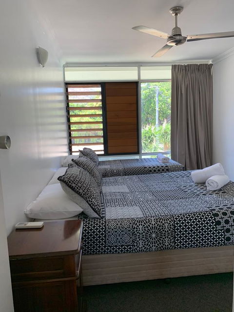 Townsville Holiday Apartments - Travel Agents 3