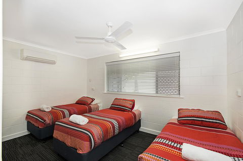 Townsville Holiday Apartments - Travel Agents 15